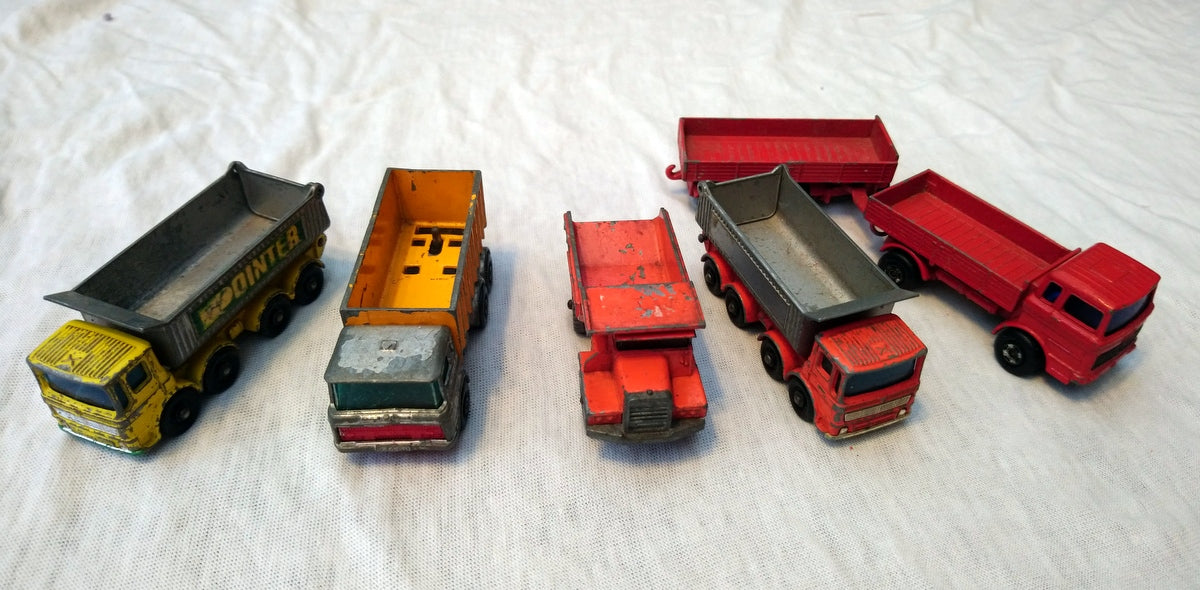 Lot of 5 Trucks and Lorries Models. (ref Nos136)
