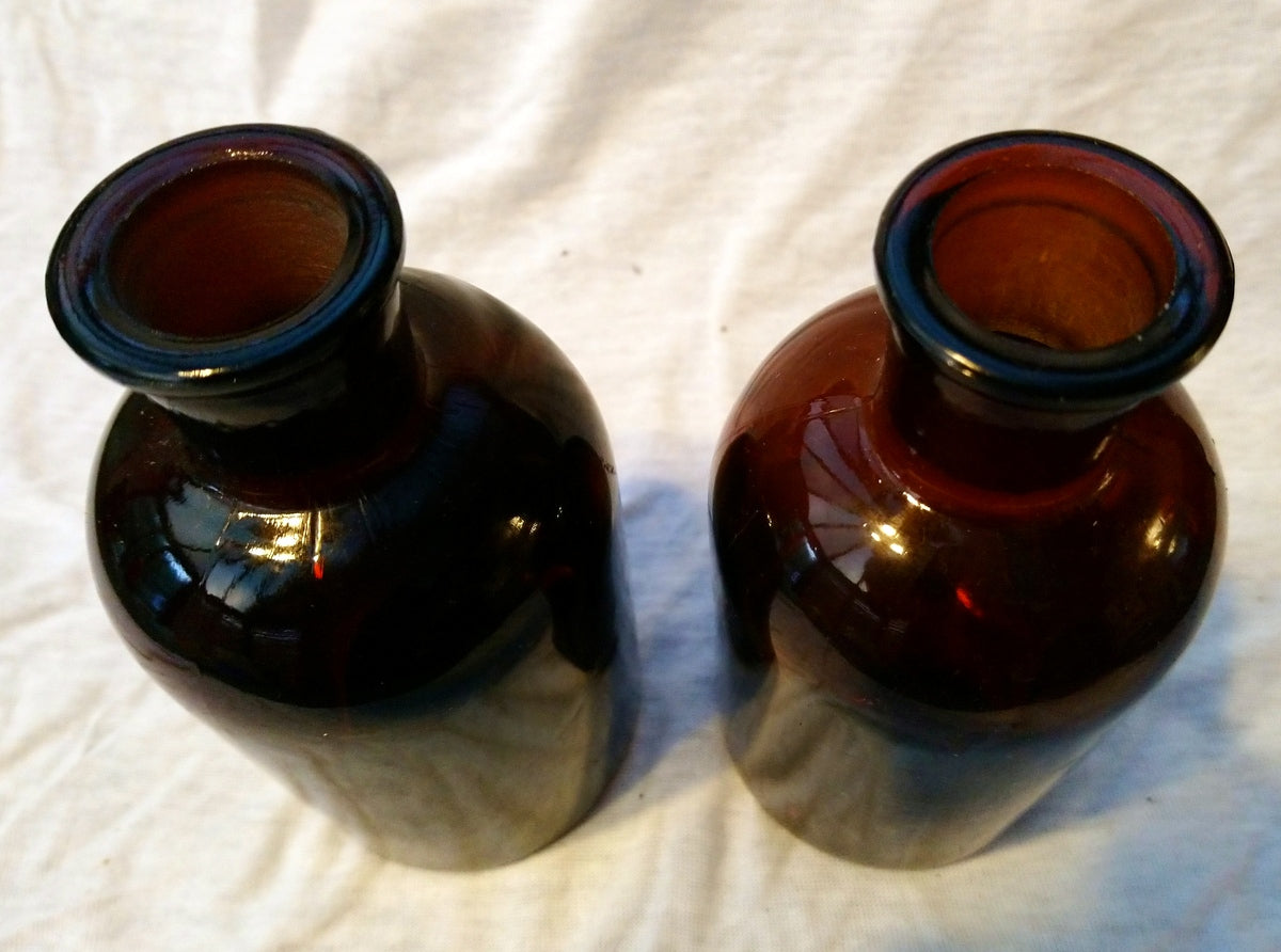 2 Brown Glass Jars, Vintage.. (ref Nos144)