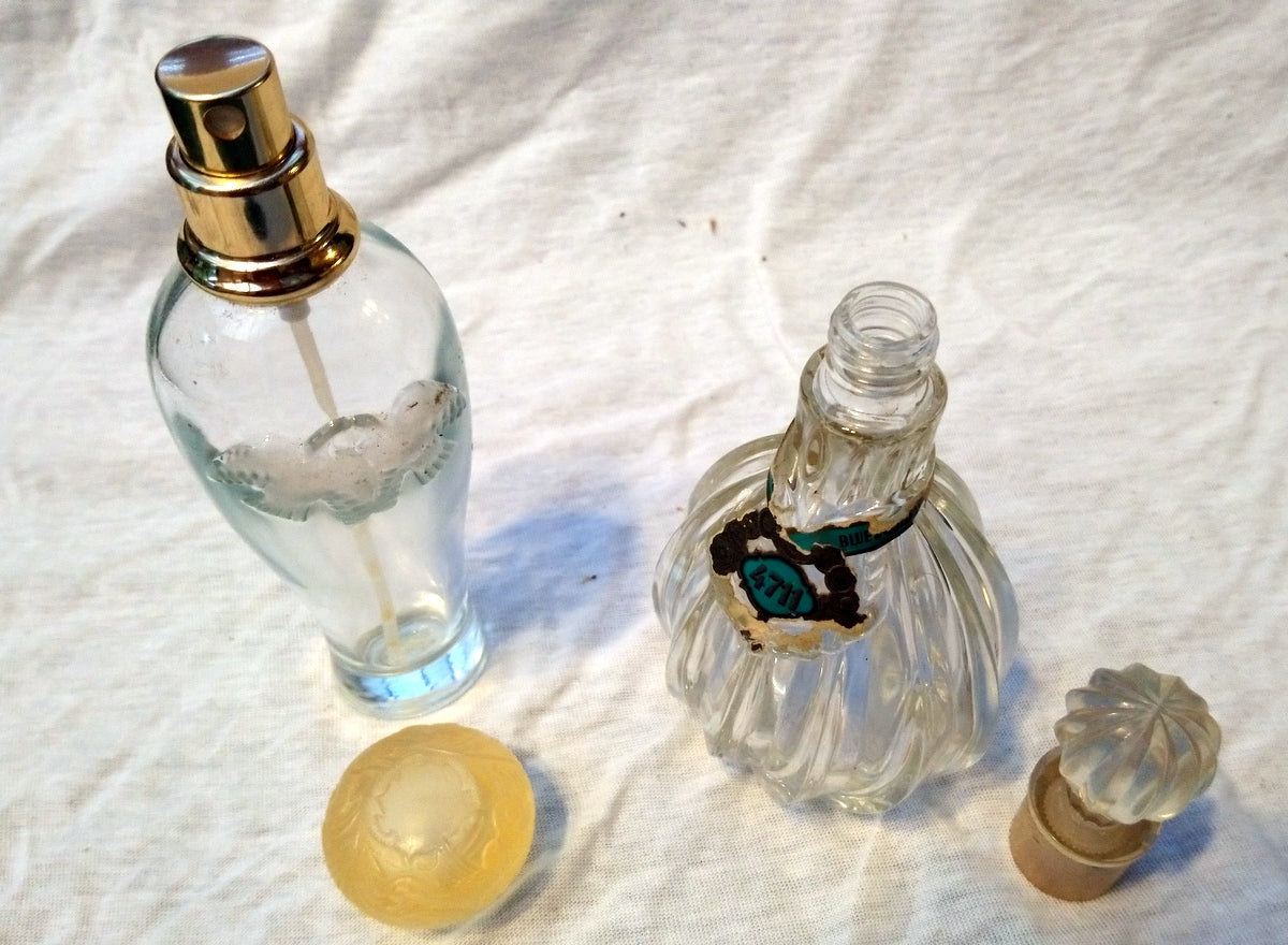 2 Vintage Glass Perfume Bottles. 4711 and Nina Ricci. (ref Nos145)