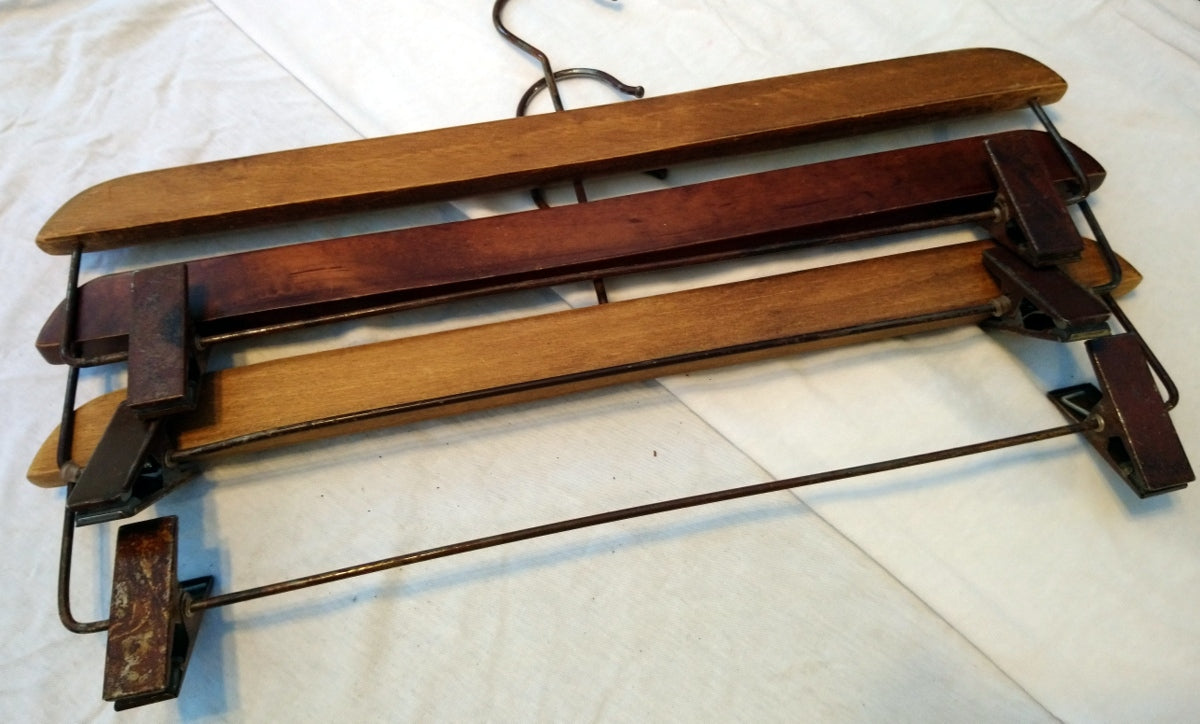 Set of 3 Jack Wills Vintage wooden Trouser Hangers. (ref Nos150)