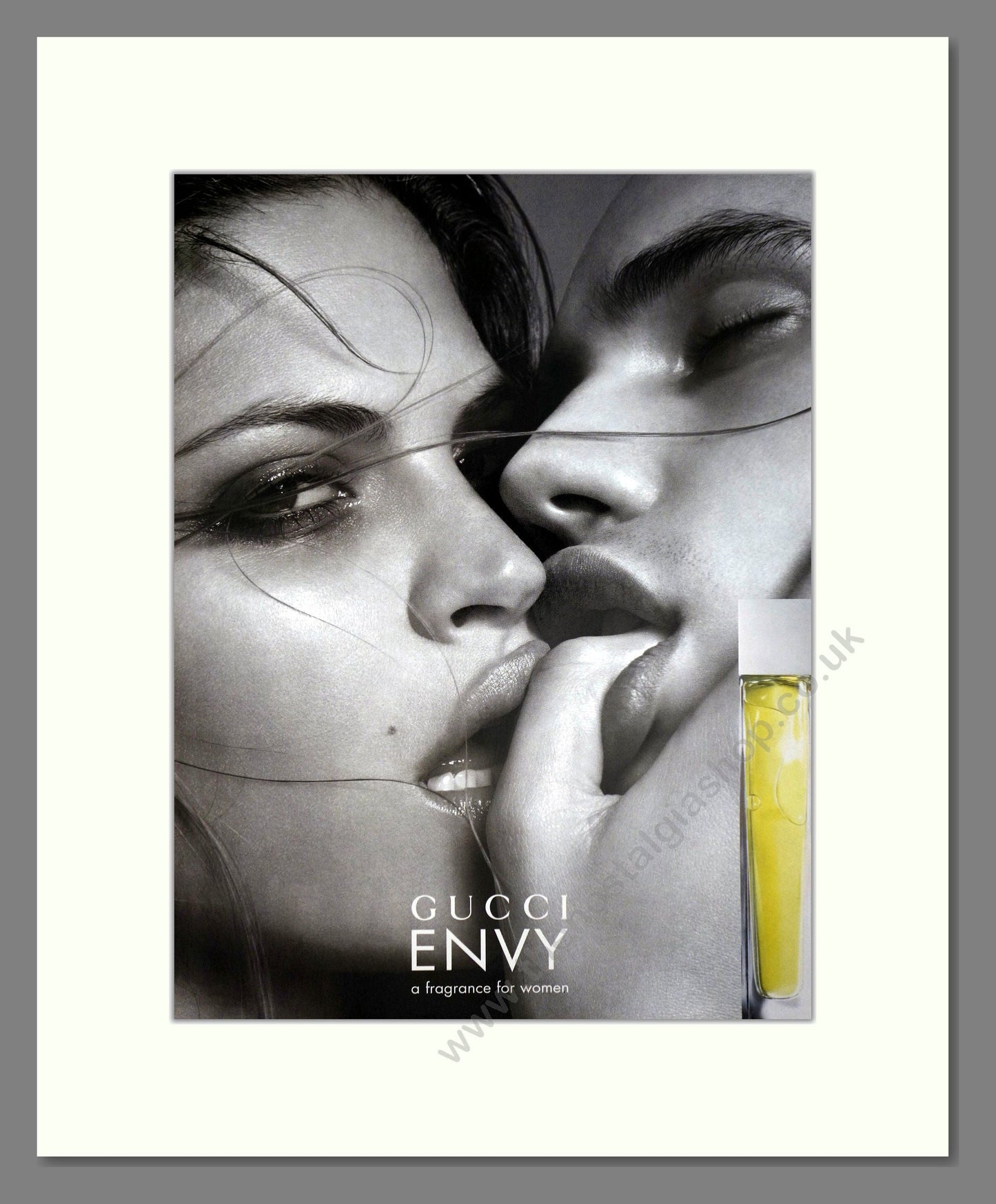 Gucci - Envy. Vintage Advert 2001 (ref AD66273)