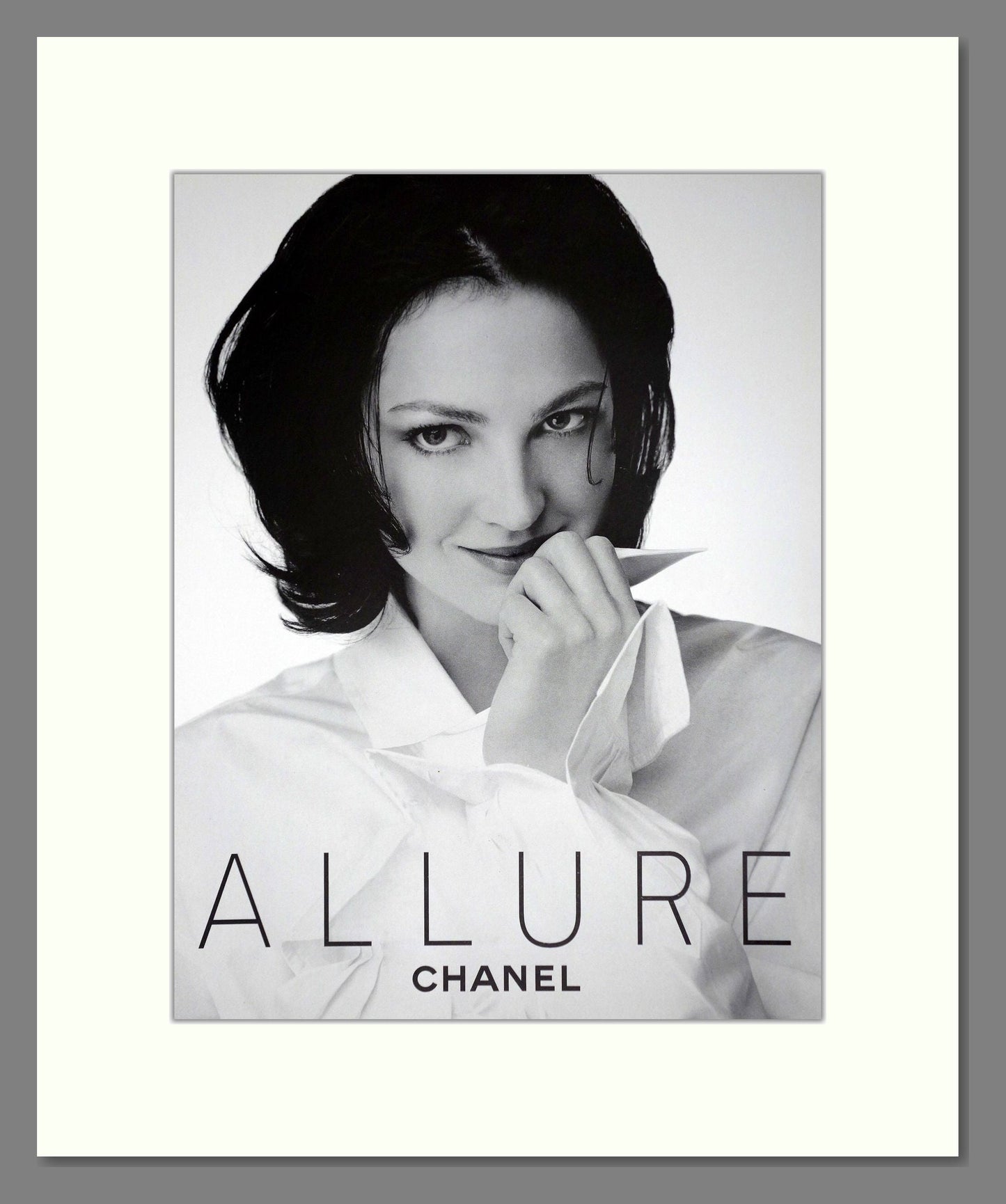 Chanel - Allure. Vintage Advert 1999 (ref AD66307)