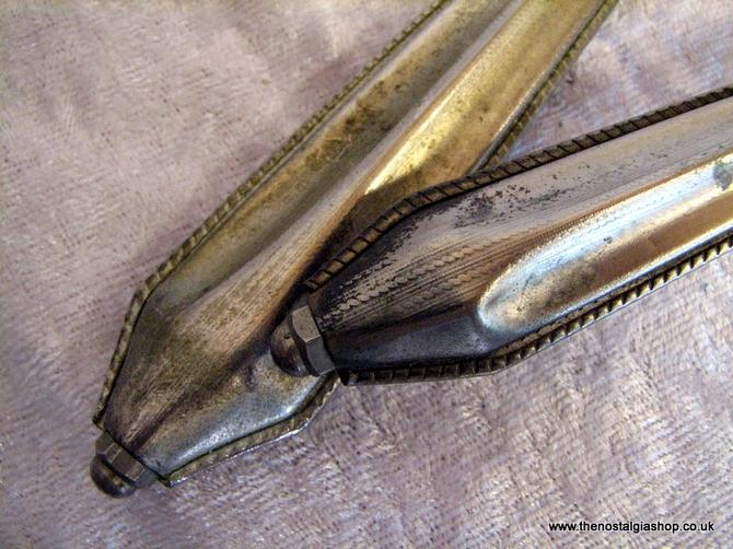 Mirror & Brush Set For Dressing Table. (ref nos074)