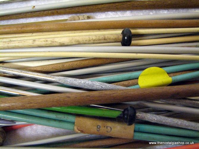 Knitting Needles, large mix. (ref nos029b)