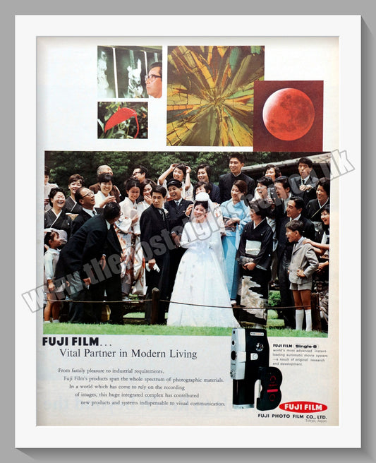 Fuji Film Single-8 Camera. Original Advert 1967 (ref AD300671)