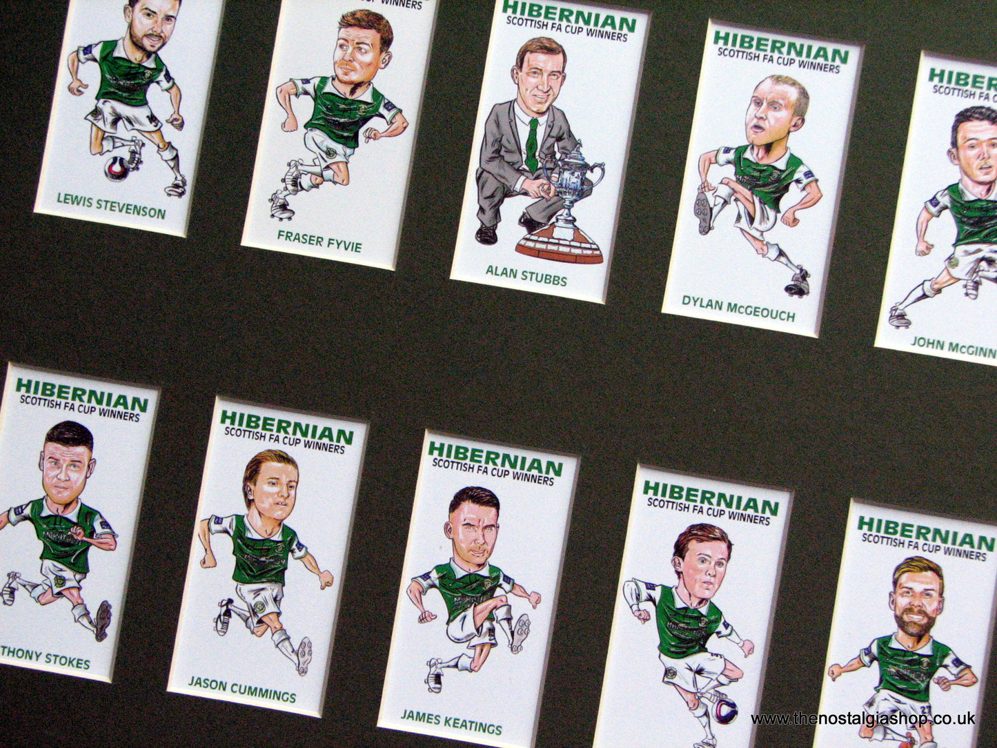 Hibernian. Scottish FA Cup Winners. NEW !! Mounted Football Card Set