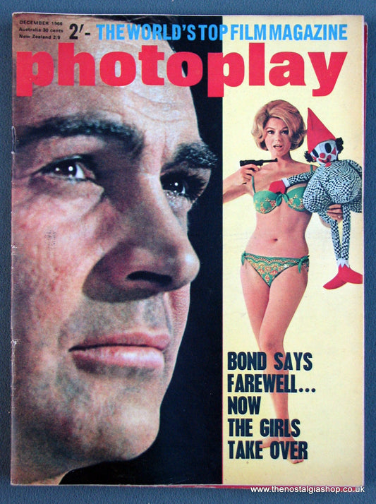 Photoplay Film Magazine. December 1966. Cover Sean Connery. (M132)