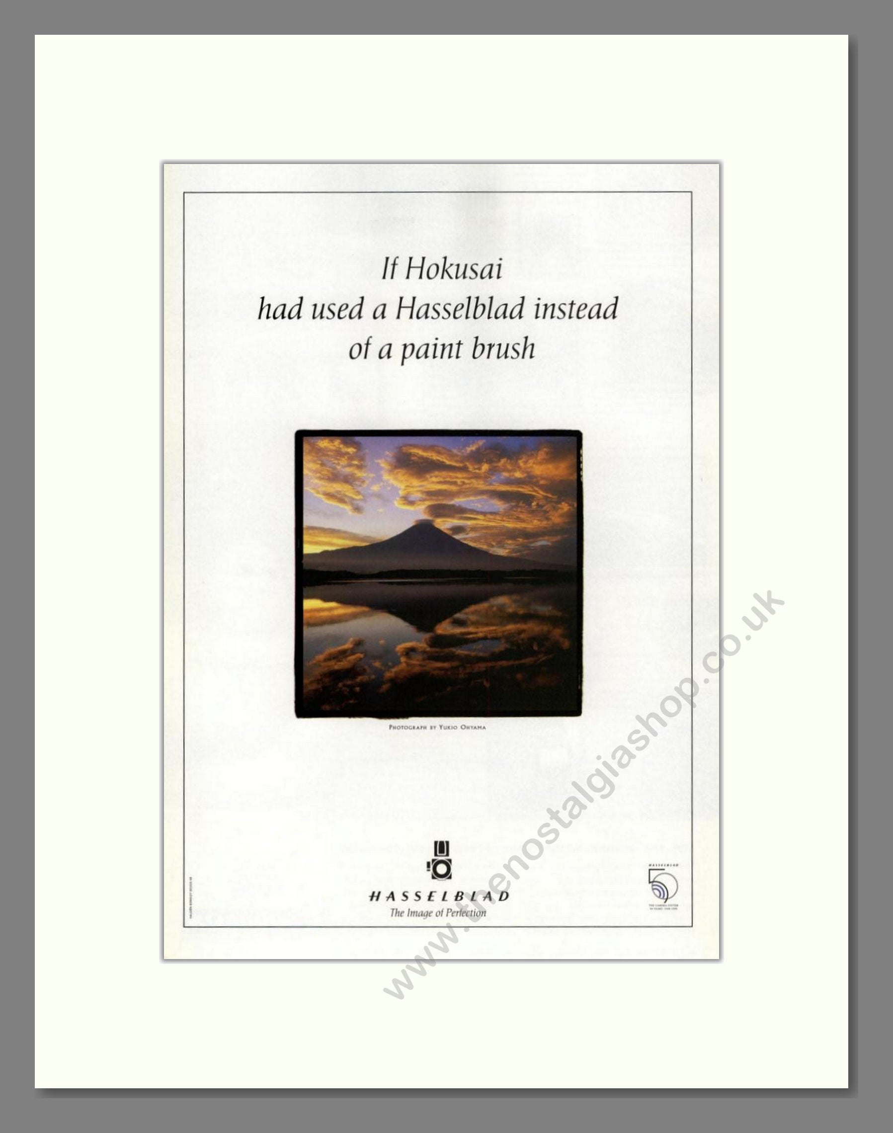 Hasselblad - Hokusai. Vintage Advert 1998 (ref AD68212)