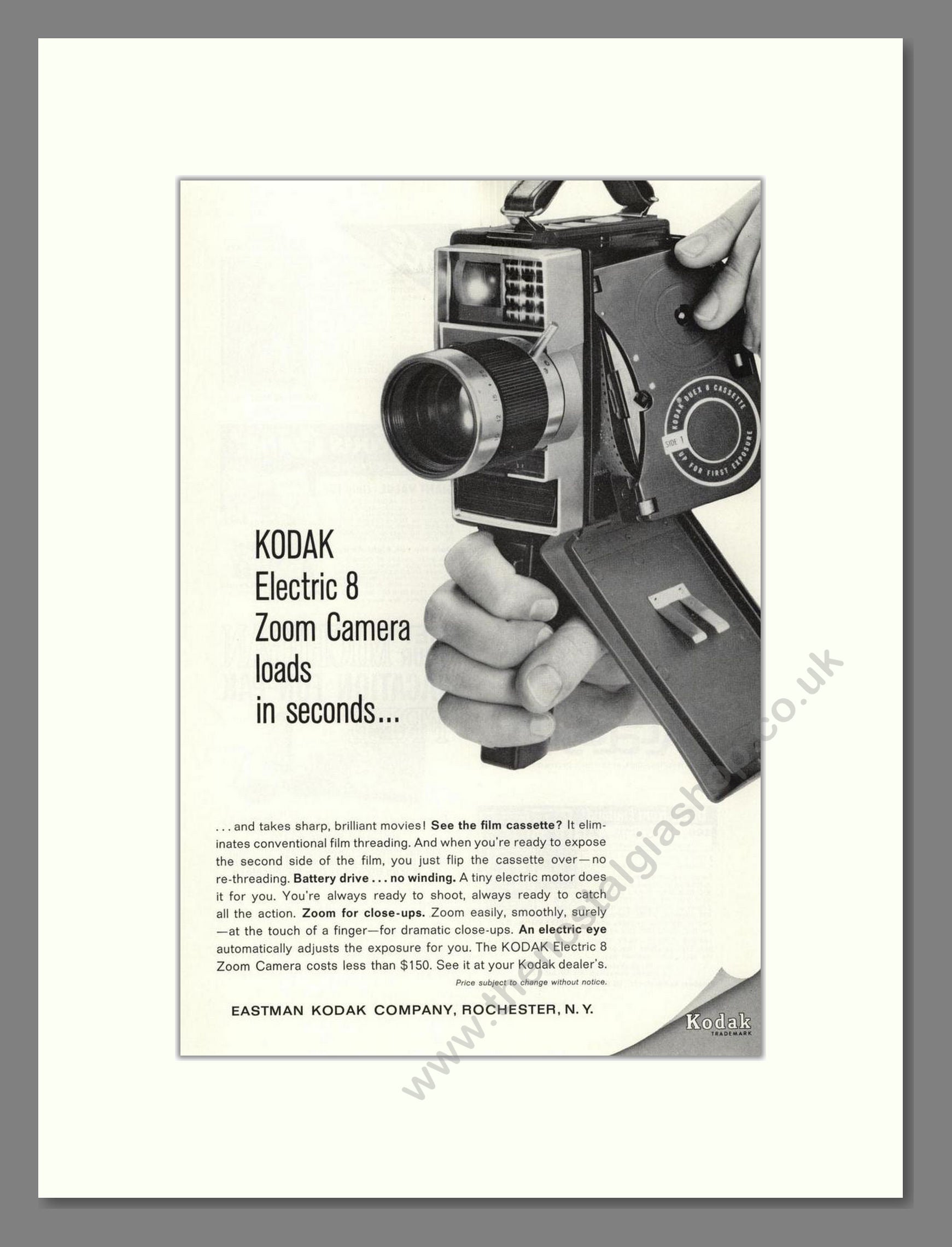 Kodak - Electric 8 Zoom Camera. Vintage Advert 1964 (ref AD68364)