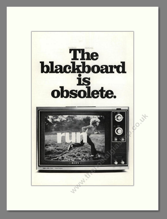 Sony - U-Matic Videocassette System Double Advert. Vintage Advert 1973 (ref AD68428)
