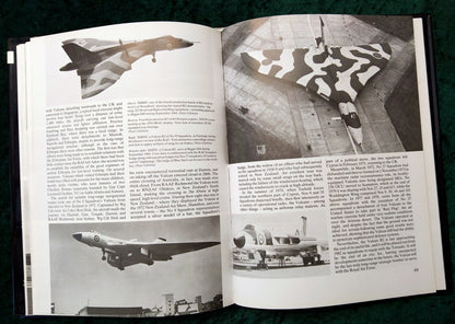 V Bombers. Modern Combat Aircraft 11. (ref b259)