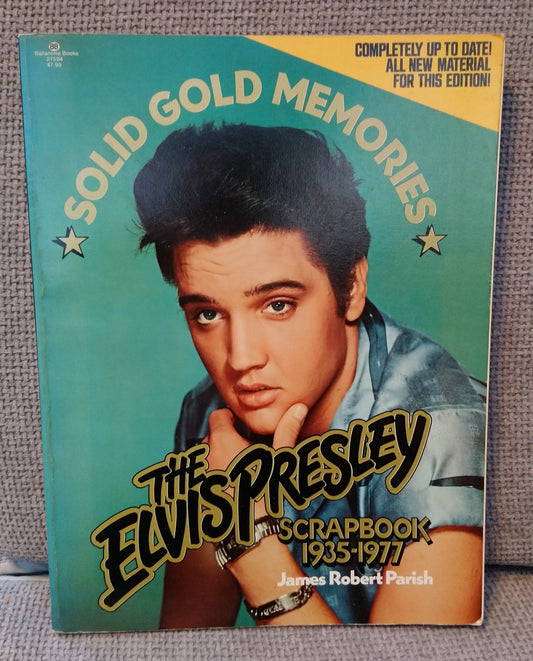Elvis Presley Scrapbook 1935-1977. (ref b141)