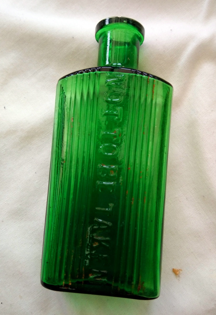 Vintage Collectable Bottles, Poison Bottles. Lot of 3.  (ref Nos168)