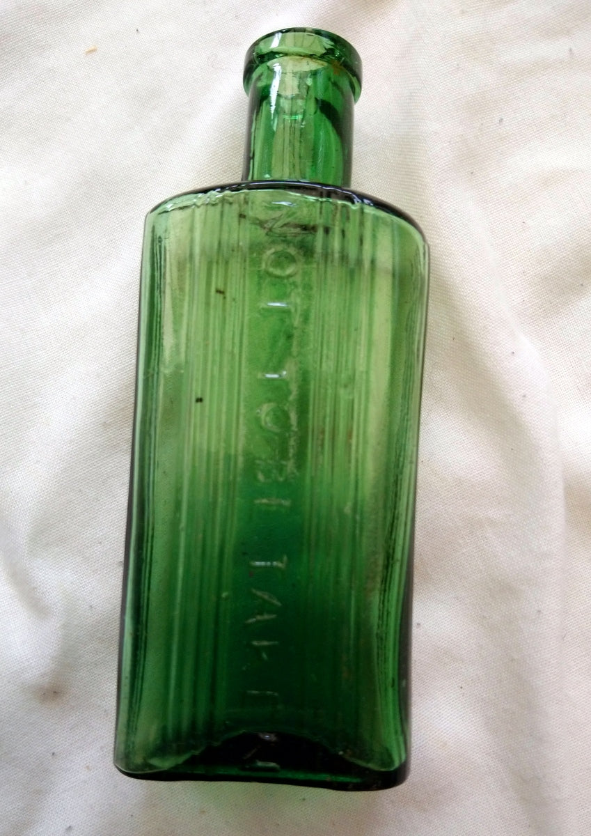 Vintage Collectable Bottles, Poison Bottles. Lot of 3.  (ref Nos168)