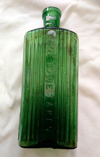 Vintage Collectable Bottles, Poison Bottles. Lot of 3.  (ref Nos168)