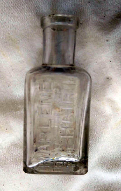 Vintage Collectable Bottles, Essence, Products. Lot of 4.  (ref Nos170)