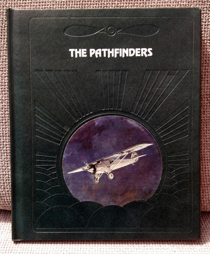 The Pathfinders. The Epic of Flight. (ref b192)