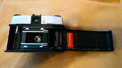Ilford Sportsman 35mm Camera 1960's (ref Nos089D)