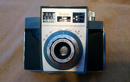 Kodak Auto Colorsnap 35 Camera. 1960's (ref Nos089N)