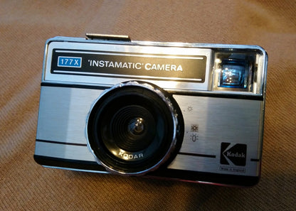 Kodak Instamatic 177X Camera. 1970's (ref Nos089Q)