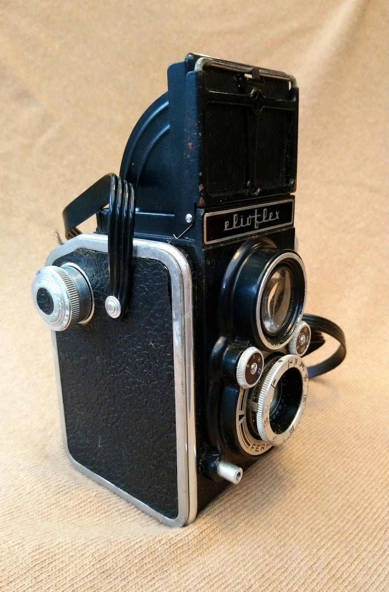 Elioflex Ferrania Camera. 1950's (ref Nos089U)