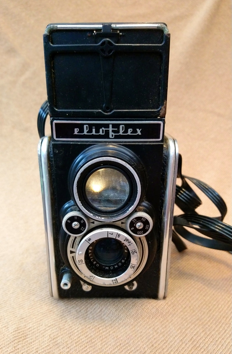 Elioflex Ferrania Camera. 1950's (ref Nos089U)