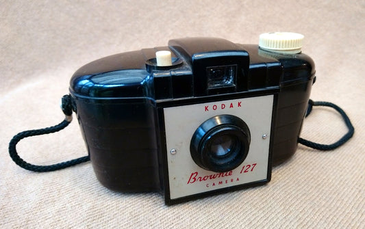 Kodak Brownie 127 Camera 1950's. (ref nos088A)