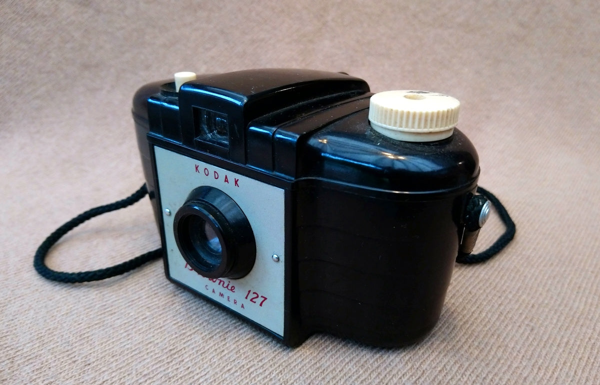Kodak Brownie 127 Camera 1950's. (ref nos088A)