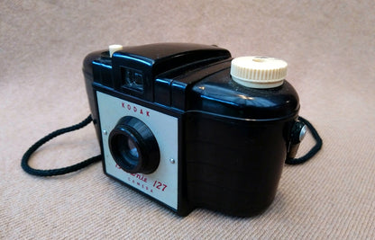 Kodak Brownie 127 Camera 1950's. (ref nos088A)