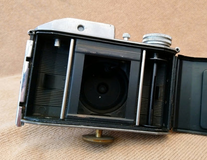 Bencini Comet Camera 1950's. (ref nos088B)