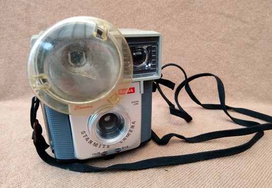 Kodak Starmite Camera 1960's. (ref nos088G)