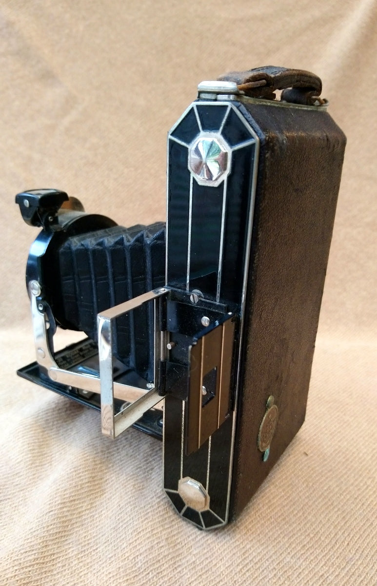Kodak Art Deco Folding Camera 1930's. (ref nos127D)