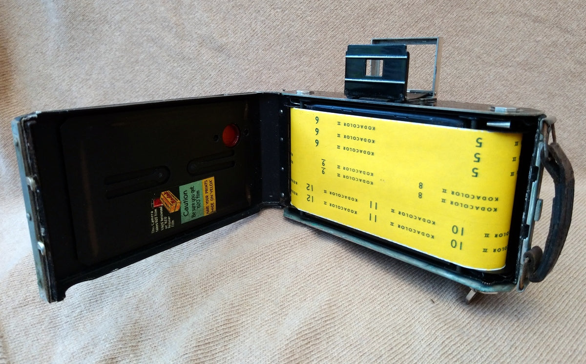Kodak Art Deco Folding Camera 1930's. (ref nos127D)