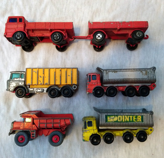 Lot of 5 Trucks and Lorries Models. (ref Nos136)