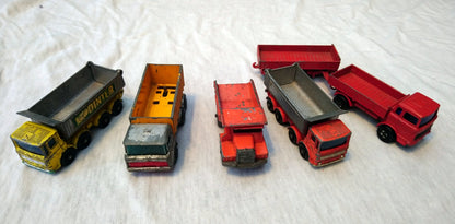 Lot of 5 Trucks and Lorries Models. (ref Nos136)