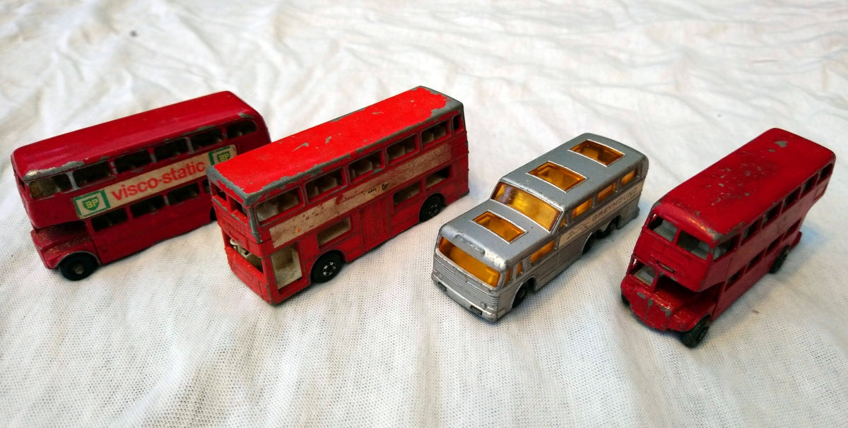 Lot of 4 Bus Models Matchbox size. (ref Nos139)