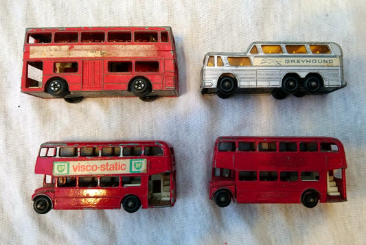 Lot of 4 Bus Models Matchbox size. (ref Nos139)