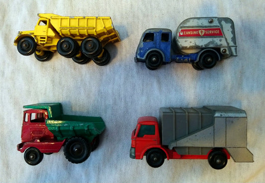 Lot of 4 Dumper Truck Models Matchbox size. (ref Nos138)