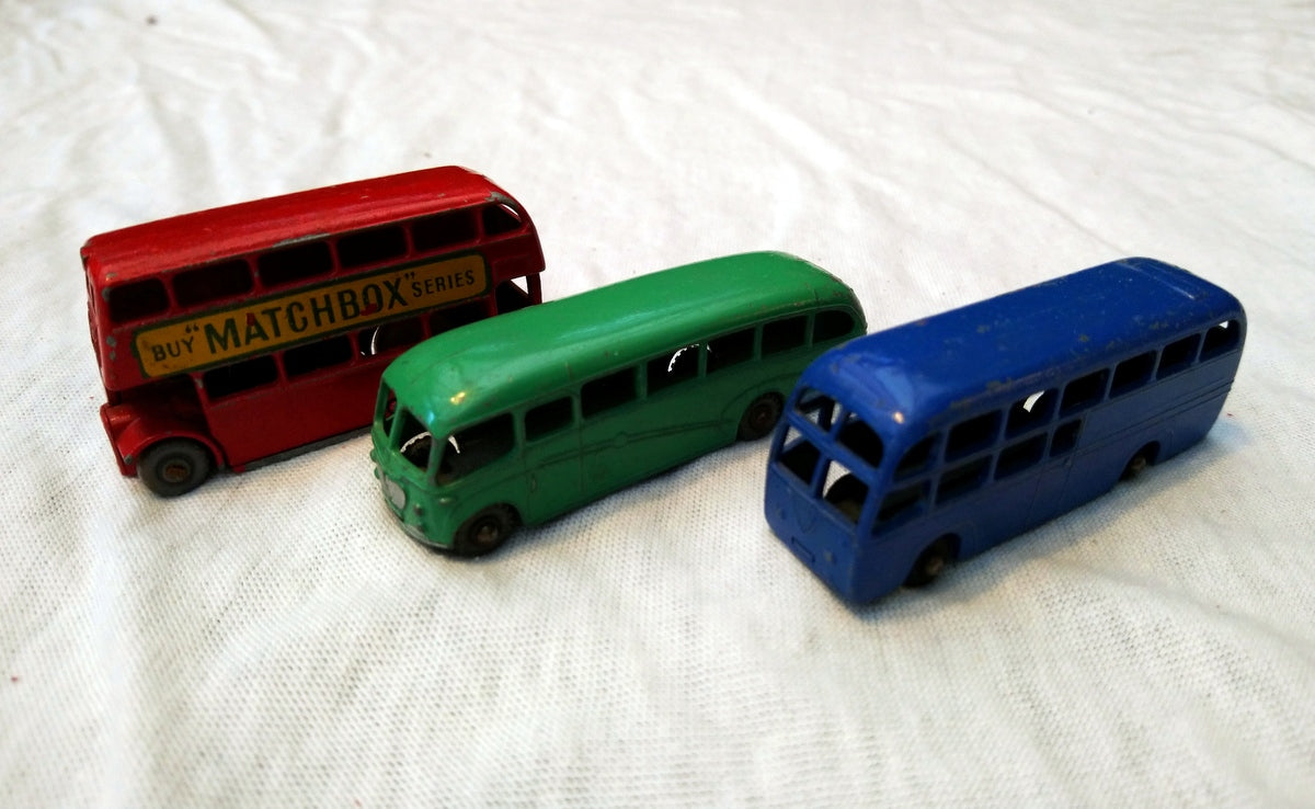 Lot of 3 Bus Models Matchbox size. (ref Nos137)