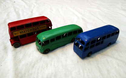 Lot of 3 Bus Models Matchbox size. (ref Nos137)