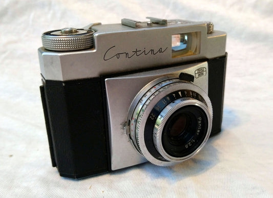 Zeiss Ikon Contina Camera. 1950s (ref nos088)
