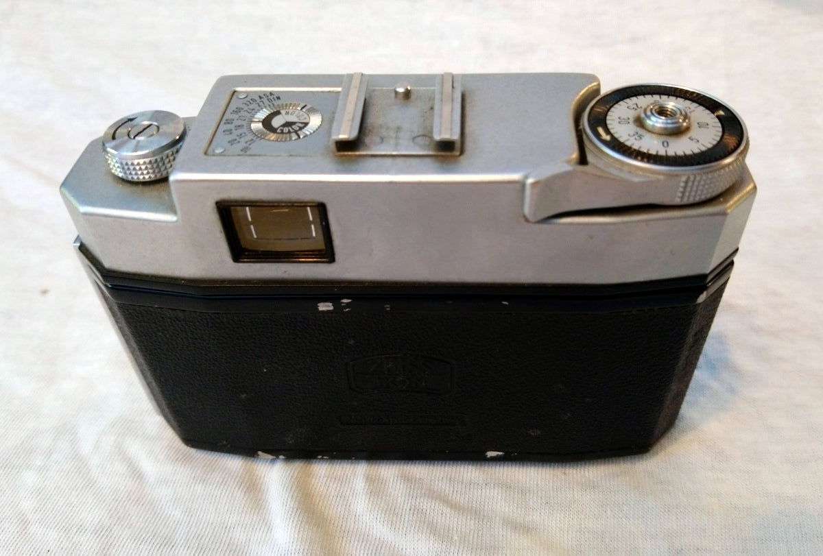 Zeiss Ikon Contina Camera. 1950s (ref nos088)