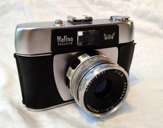 Halina Paulette Camera 1960's (ref Nos158)