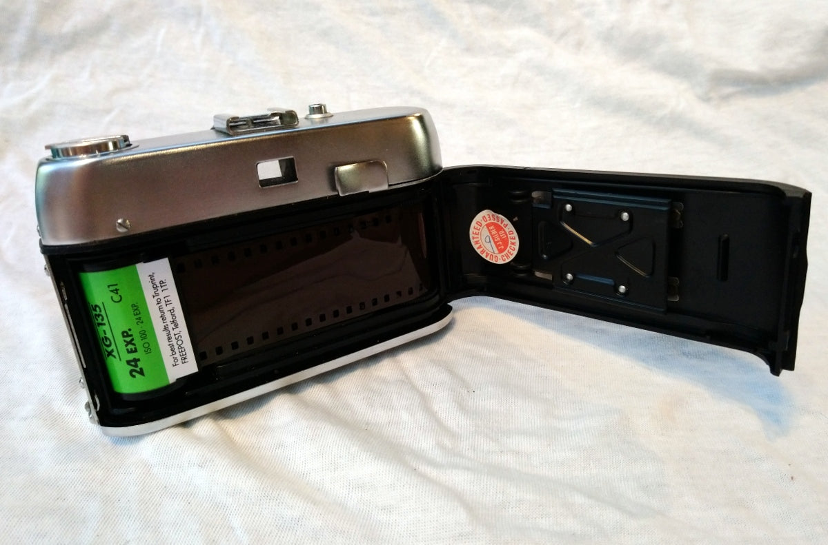 Halina Paulette Camera 1960's (ref Nos158)