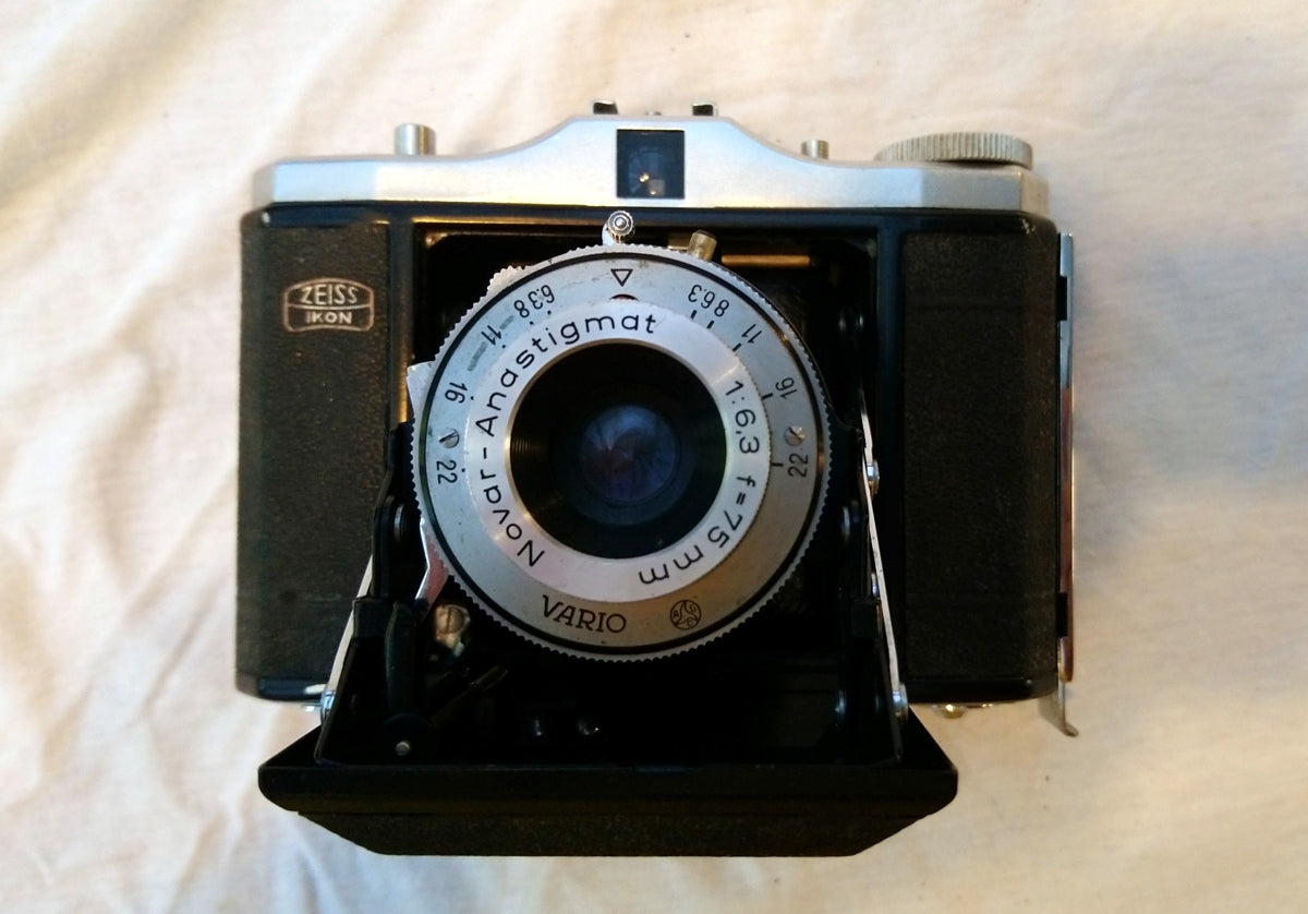 Zeiss Ikon Nettar Folding Camera 1950's (ref Nos162)