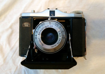 Zeiss Ikon Nettar Folding Camera 1950's (ref Nos162)