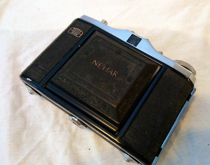 Zeiss Ikon Nettar Folding Camera 1950's (ref Nos162)