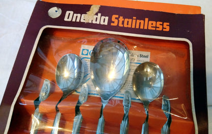 Oneida Stainless Steel Spoon set of 7 from 1974. Never used. (ref Nos151)
