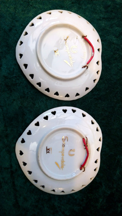 Pair of Scamperdale pot hearts, Hawthorne Fairy and XV. (ref Nos182)