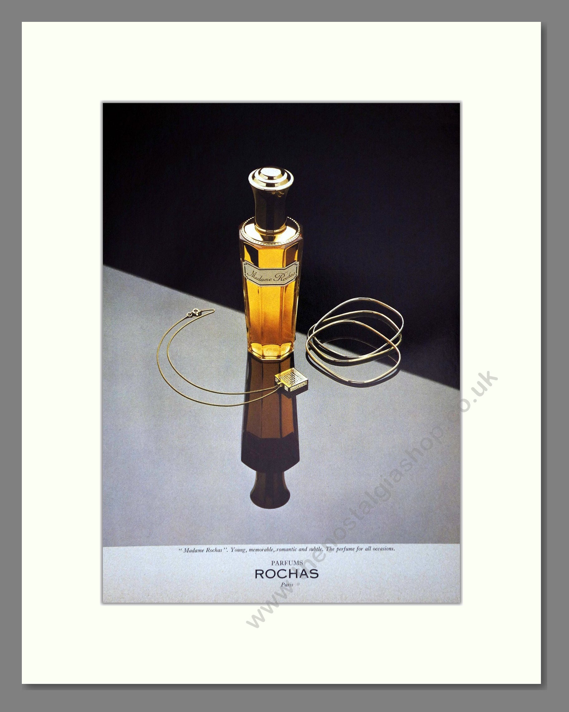 Rochas - Madame Rochas. Vintage Advert 1977 (ref AD66060)